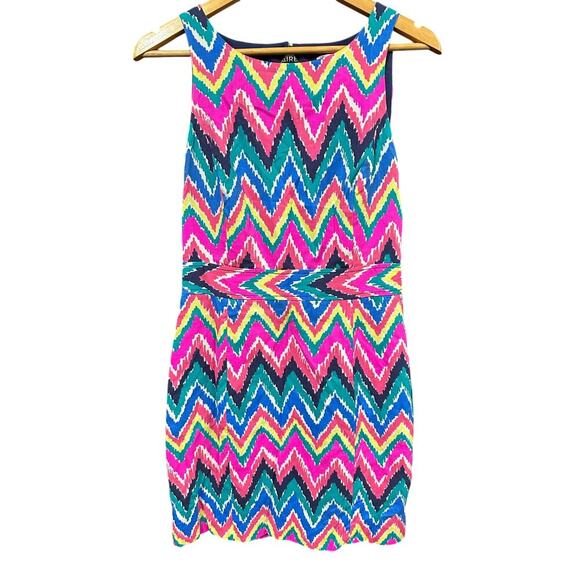 Lilly Pulitzer Kirkland DressChevron Print Cut out back Size 6 colorful preppy - Picture 2 of 7
